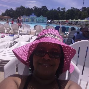 Meet your Posher, Daphne